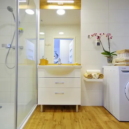 Rezulak Solna B104 204 303 Apartment *