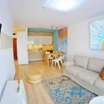 Rezulak Solna B104 204 303 아파트
