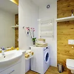 Rezulak Solna B104 204 303 아파트